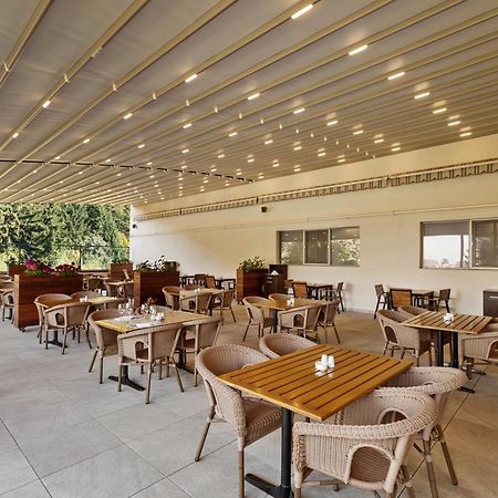 Hotel Clermont Ковасна Екстериор снимка