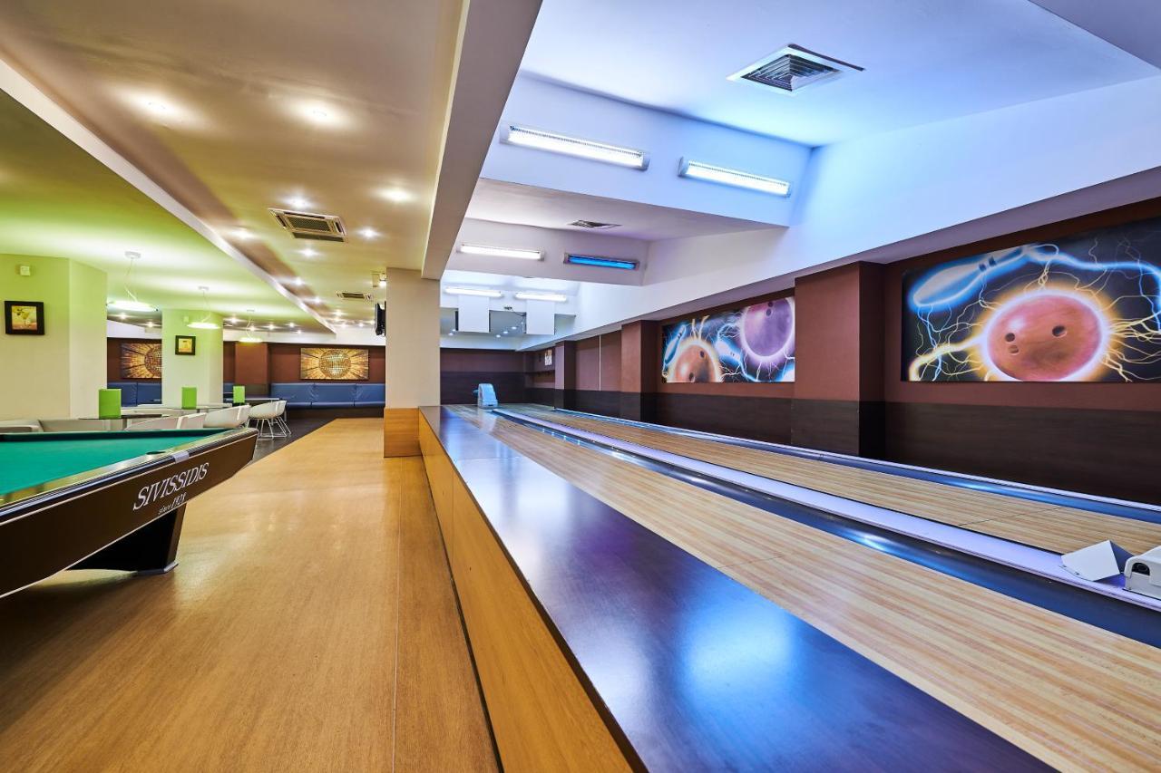 Hotel Clermont Ковасна Екстериор снимка