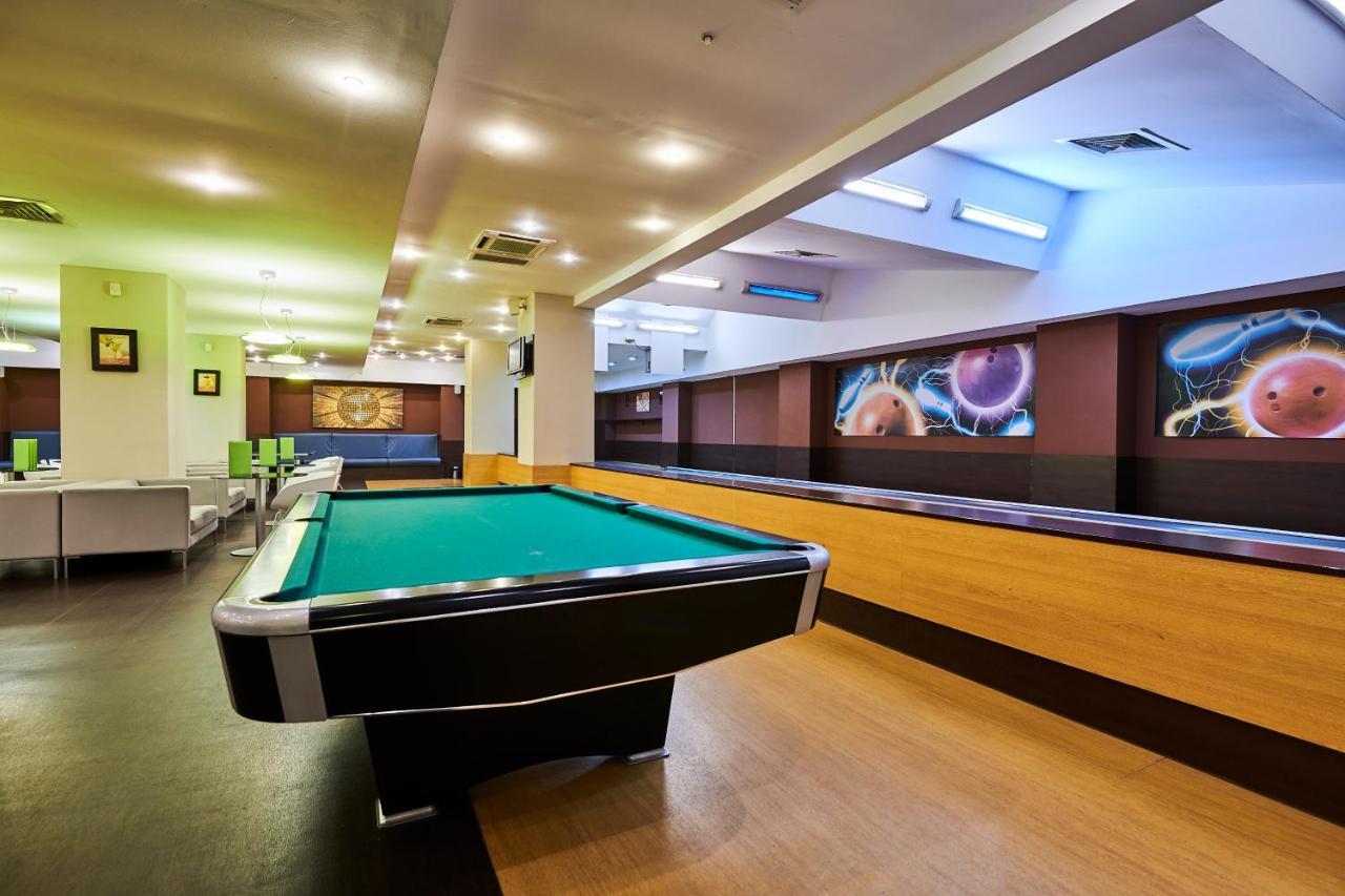 Hotel Clermont Ковасна Екстериор снимка